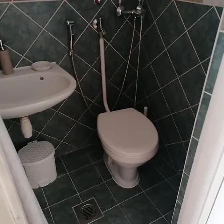 Urretje Vendeghaz *